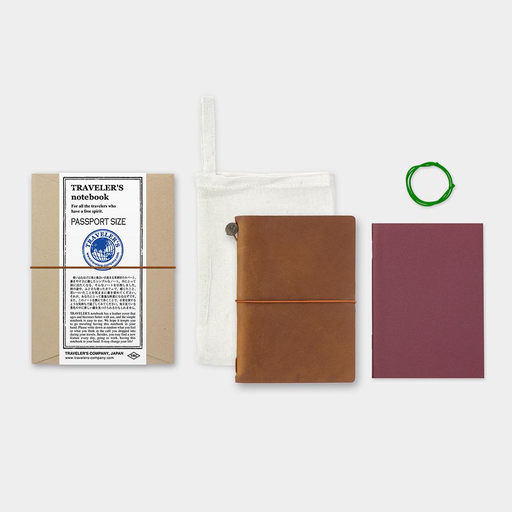 TRAVELER’S Notebook Passport Size