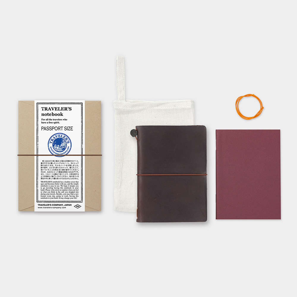 TRAVELER’S Notebook Passport Size